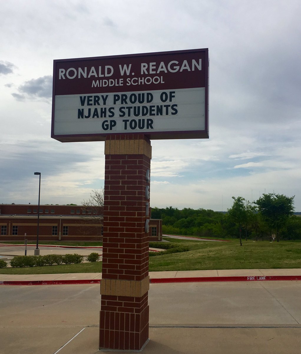 Art Honor students boarding the tour bus.Docents for <a href="/gp_tx/">City of Grand Prairie, TX</a> art tour. Hours of prep paying off!