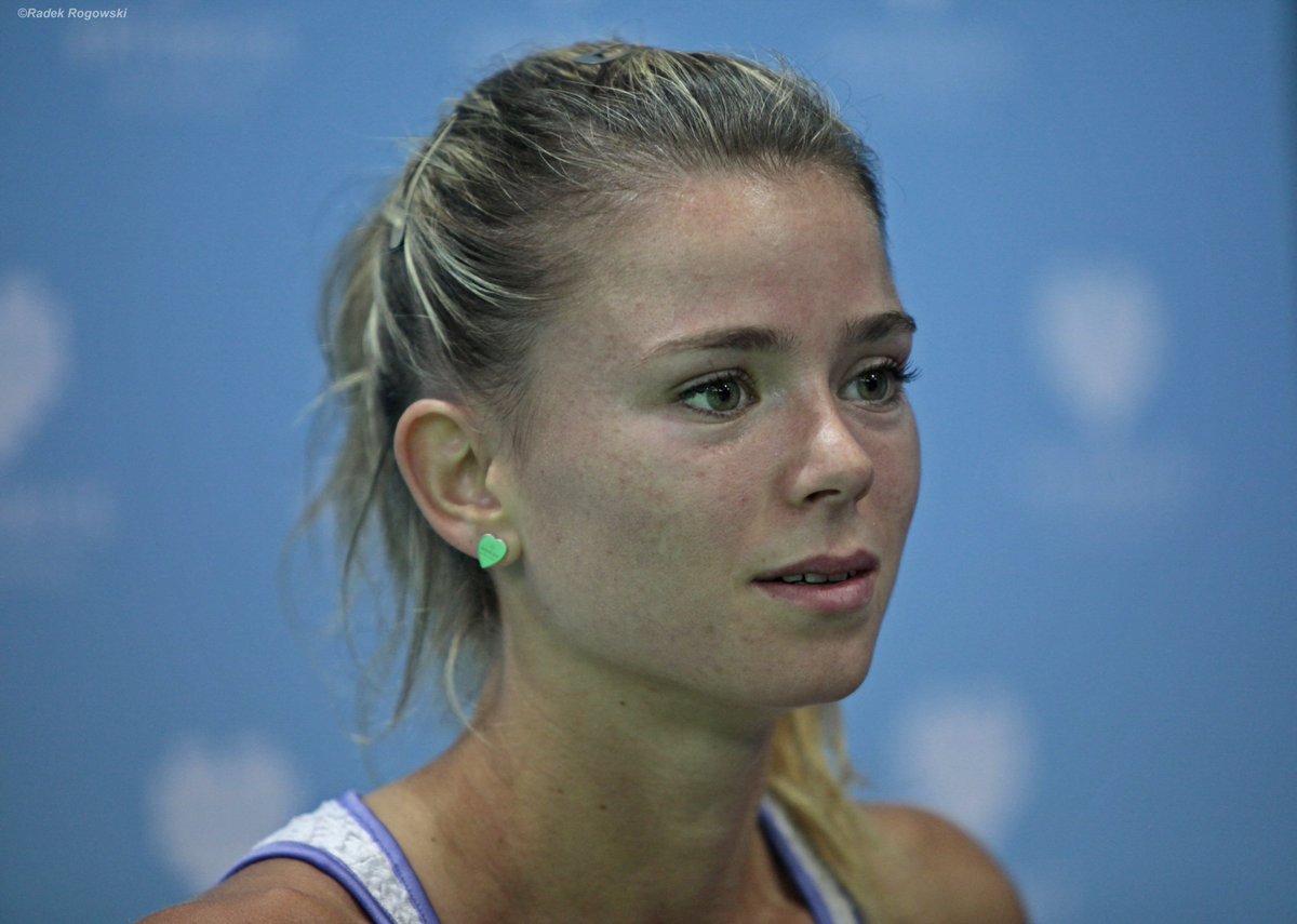 KatowiceOpen_'s tweet photo. 3rd #KatowiceOpen final for @GiorgiCamilla. She beats Jelena #Ostapenko 6:4 6:3. #WTAKatowice #KO2016 https://t.co/qN95DM4s5G