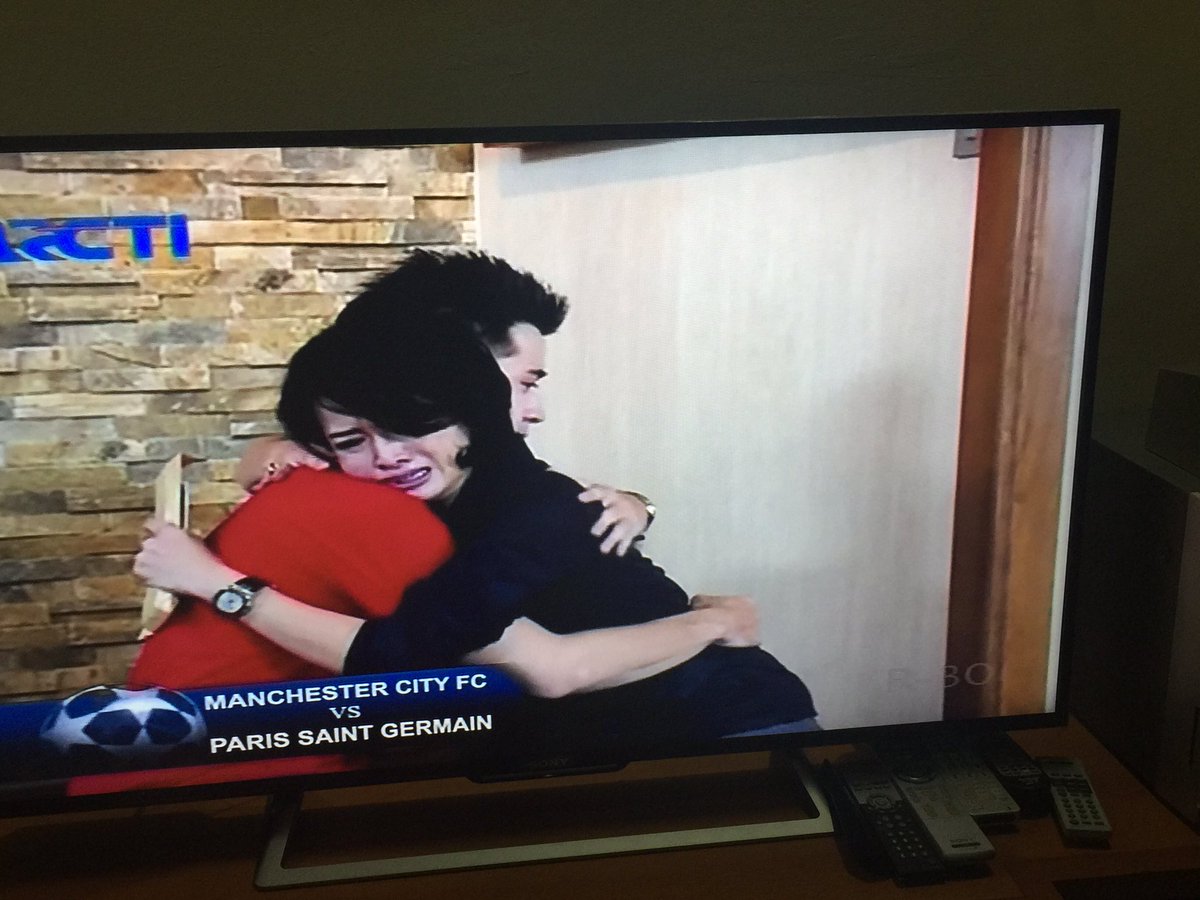 Very touching moment di AJ malam ini... Scene ibu dan anak 👍👍👍<a href="/AJ_OfficialRCTI/">Anak Jalanan RCTI</a> <a href="/AkbarBhakti/">Akbar Bhakti - AB</a> <a href="/Yoelitta_Palar/">Yoelitta Palar</a>