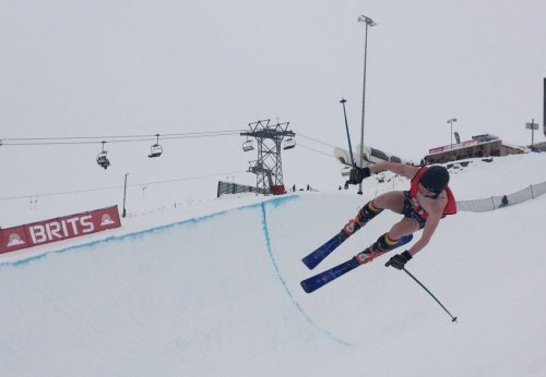 planetski's tweet image. Why is this man competing at the BRITS in little more than his ski boots? planetski.eu/news/7899 @GBParkandPipe