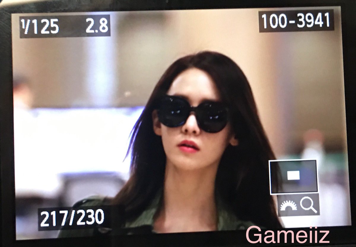 [PIC][10-04-2016]YoonA trở về Hàn Quốc vào rạng sáng nay CfnKxvaUAAI20ux