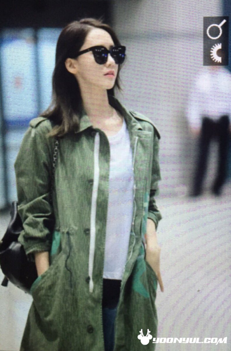 [PIC][10-04-2016]YoonA trở về Hàn Quốc vào rạng sáng nay CfnRI3BUAAA_K5m