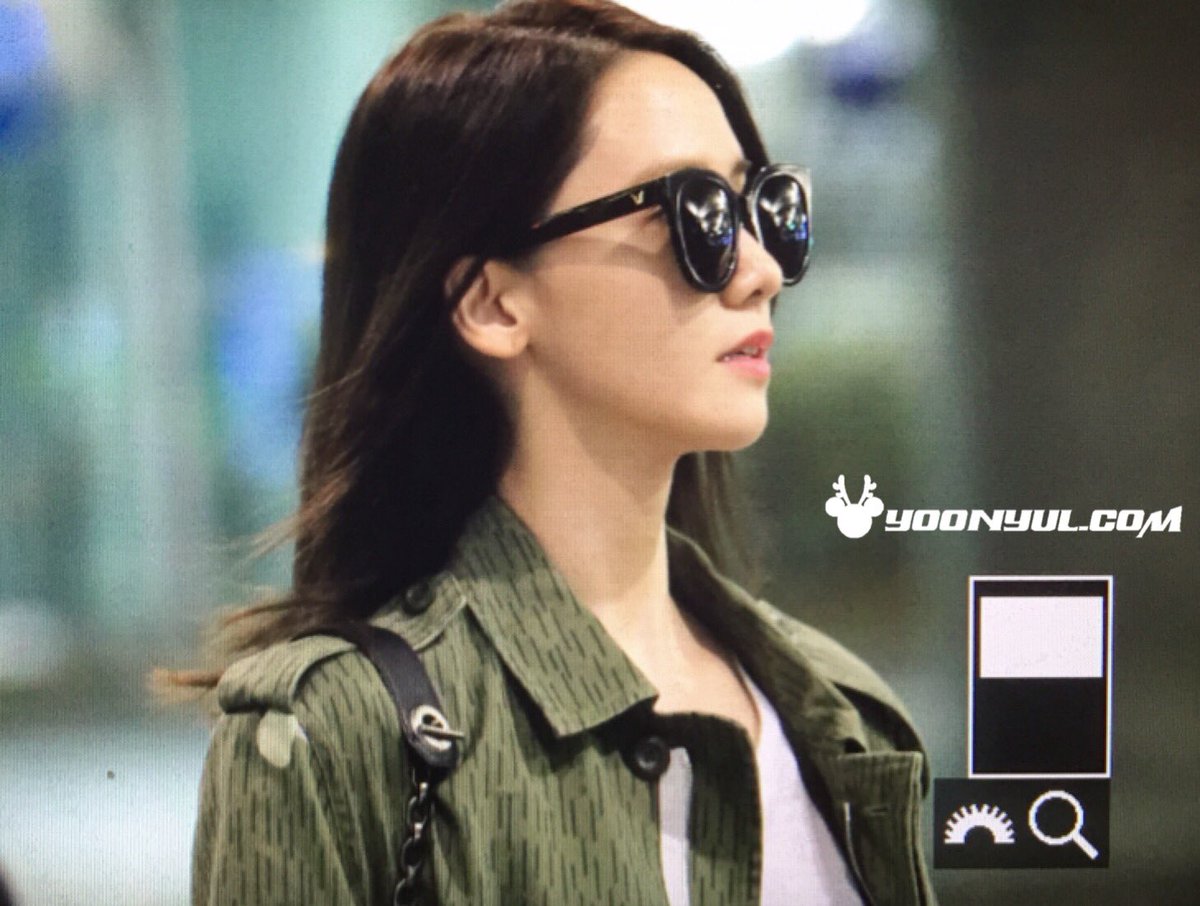 [PIC][10-04-2016]YoonA trở về Hàn Quốc vào rạng sáng nay CfnRNiSUIAAvuz9