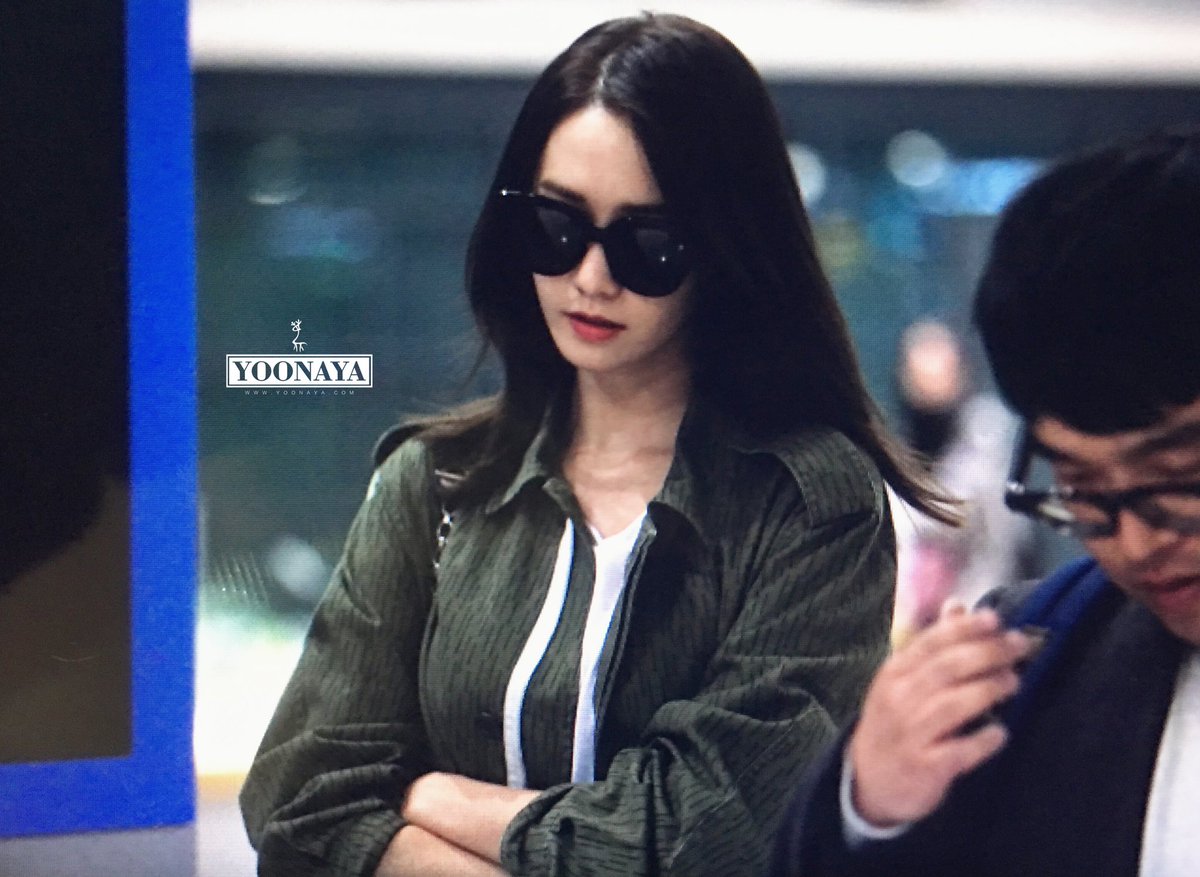 [PIC][10-04-2016]YoonA trở về Hàn Quốc vào rạng sáng nay CfnTarjVIAANFYs
