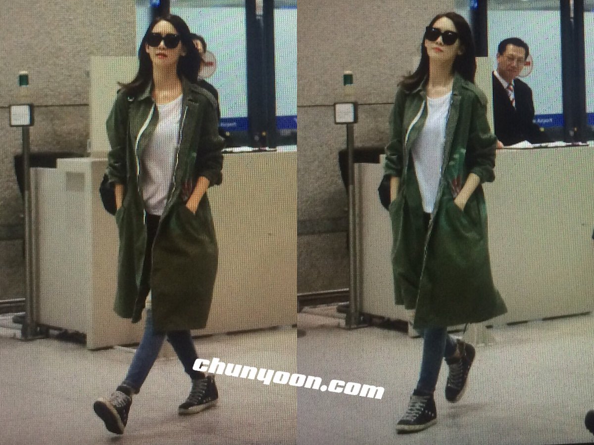 [PIC][10-04-2016]YoonA trở về Hàn Quốc vào rạng sáng nay CfnTur3UkAAarlX