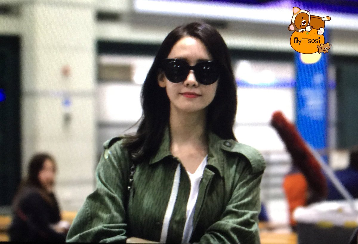 [PIC][10-04-2016]YoonA trở về Hàn Quốc vào rạng sáng nay CfnUWp4UAAEpvJD