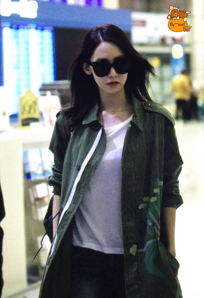 [PIC][10-04-2016]YoonA trở về Hàn Quốc vào rạng sáng nay CfnUbr6UEAIUrU7