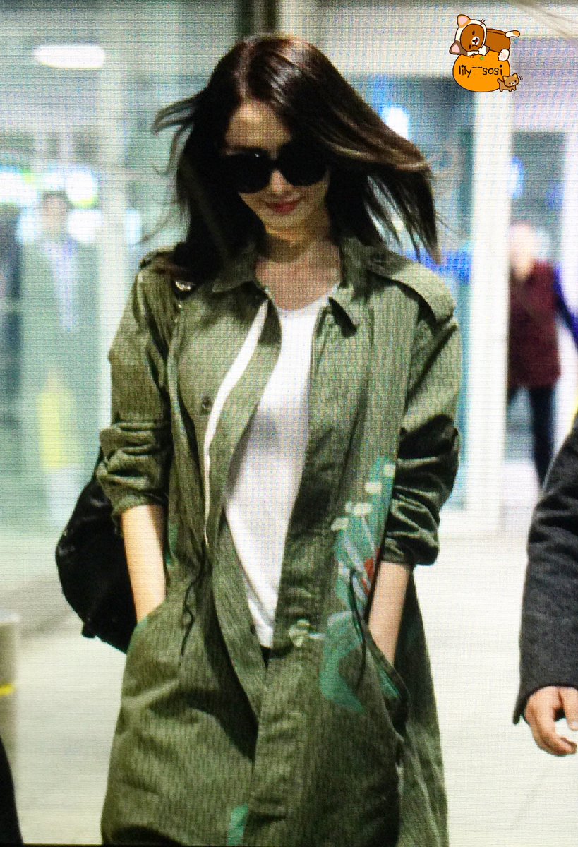 [PIC][10-04-2016]YoonA trở về Hàn Quốc vào rạng sáng nay CfnUh8aUkAA-rE7