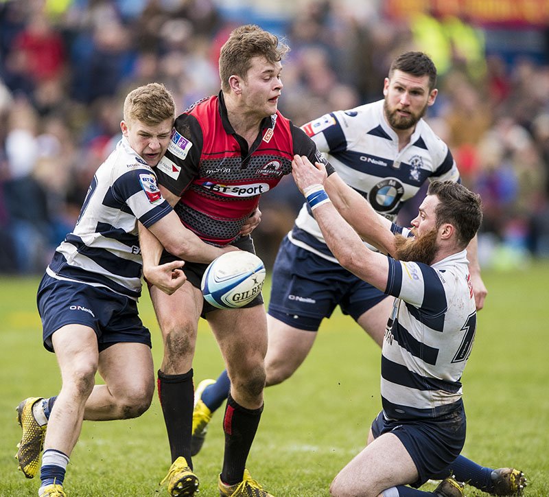 Great day at <a href="/MelroseRugby/">Melrose Rugby</a> 7's where <a href="/EdinburghRugby/">Edinburgh Rugby</a> have beaten <a href="/HeriotsRugby/">Heriot's Rugby Club</a> in QF, <a href="/Chris8Dean/">Chris Dean</a> captains Ed