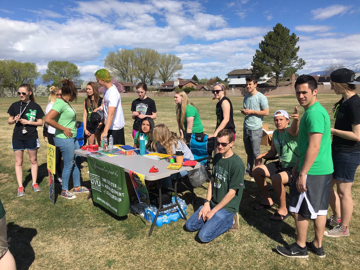 EventsUVU's tweet image. Autism awareness paint fight checkin at 1130. Fields by wee care center