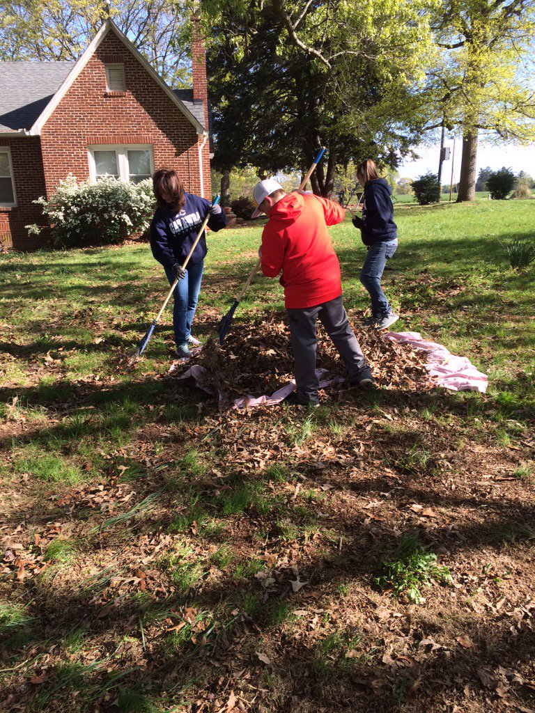 Yvonne Bostian tweet media