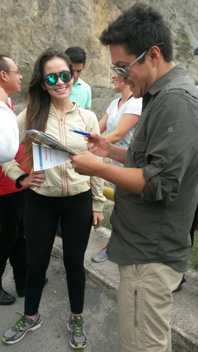 SiembraEP's tweet photo. .@CiudadYachay coopera con la campaña #YoVueloSinDrogas y le dice a la juventud ecuatoriana #SiPodemos #RetoCumplido https://t.co/dHOSZsQMxS