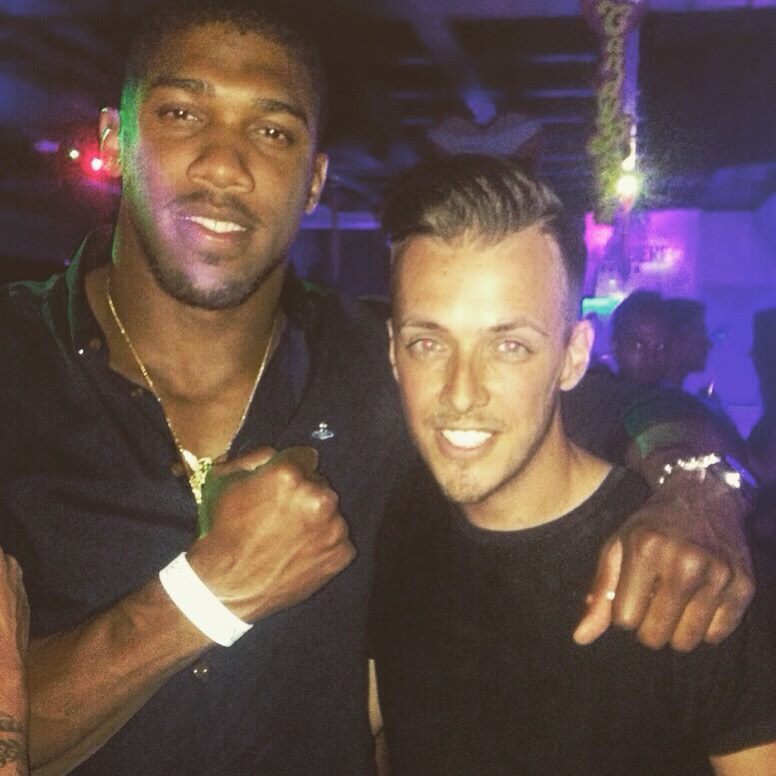 banusbands's tweet photo. All the Best to @anthonyfjoshua tonight #fightnight #champion #bestofbritish #banusbands #marbs https://t.co/Cx13qHBQWa