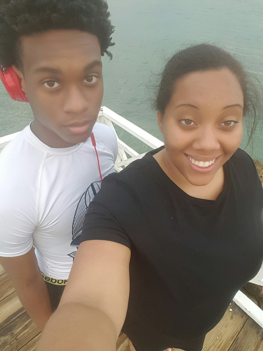 Donpoppi_'s tweet photo. Enjoyed my time in Jamaica 🇯🇲🇯🇲 #IHateSmiling ☺️ https://t.co/mkKXST3Yfq