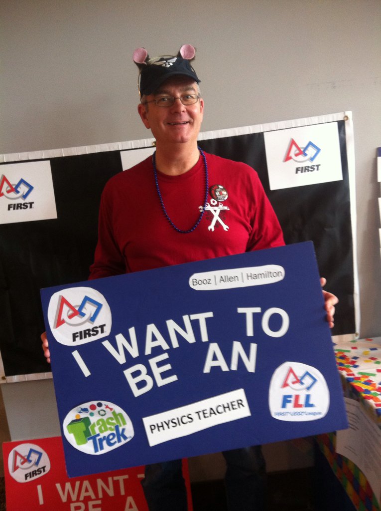 DrRoboto449's tweet photo. Junior FLL helping to make dreams come true. #jrfll Expo at #frcchcmp https://t.co/tT4iY3iRSE