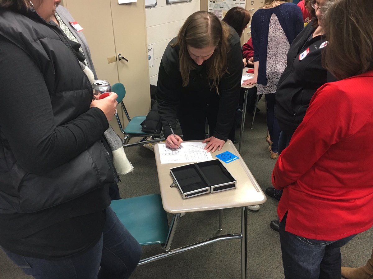 Seguin_B's tweet image. High quality experiences &amp;amp; discussions about #breakoutedu today @EdcampEC #edcampec