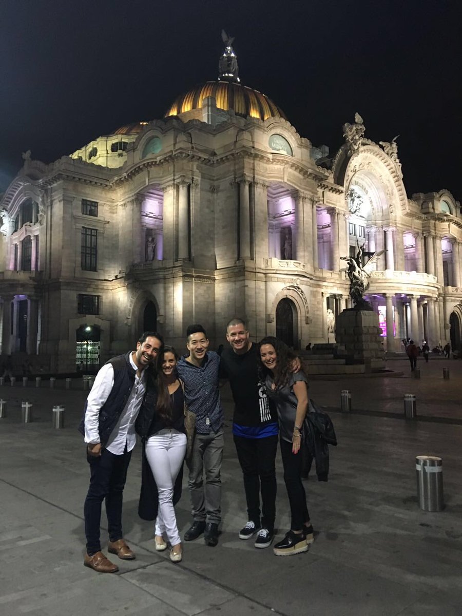 dancefestmx's tweet photo. Ayer recibimos a @AlexdWong y a @derekmitchellg en #México #DanceFestMX y #Dancefestweek is on! You are wonderfull!! https://t.co/ak78aazkBc
