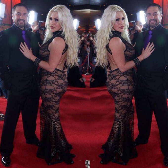 Red Carpet Event #music #edm#pop #popculture #weekend #fashion https://t.co/g0al8HQcBx<a href="/tag/music"class="tags">#music</a><a href="/tag/popculture"class="tags">#popculture</a><a href="/tag/weekend"class="tags">#weekend</a><a href="/tag/fashion"class="tags"><span>#fashion</span></a>