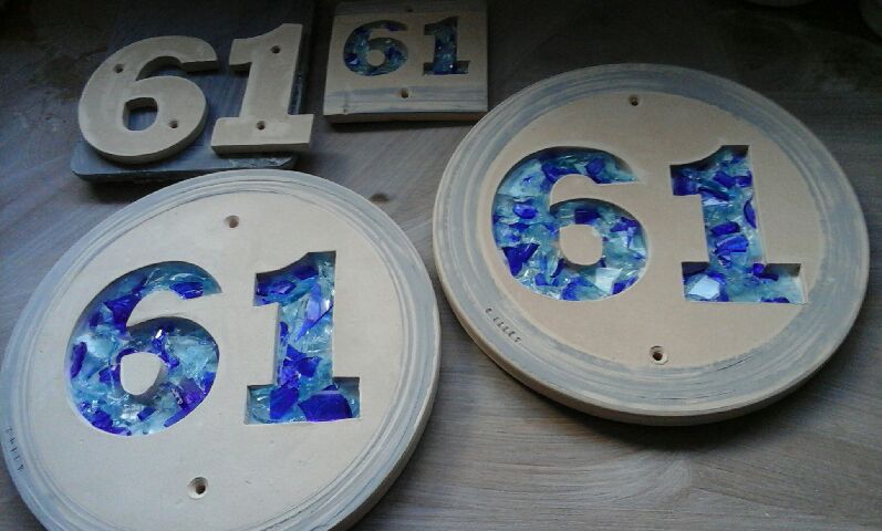 OlleyDesign's tweet image. This is why I've been saving blue glass – house numerals for open studio in June at Kemsing, Kent. @SEOpenStudios