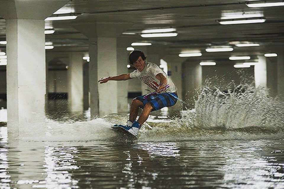 gobigwake's tweet photo. No cars allowed #Wakeboarding #Cars #underwater https://t.co/WP6ConDDbq