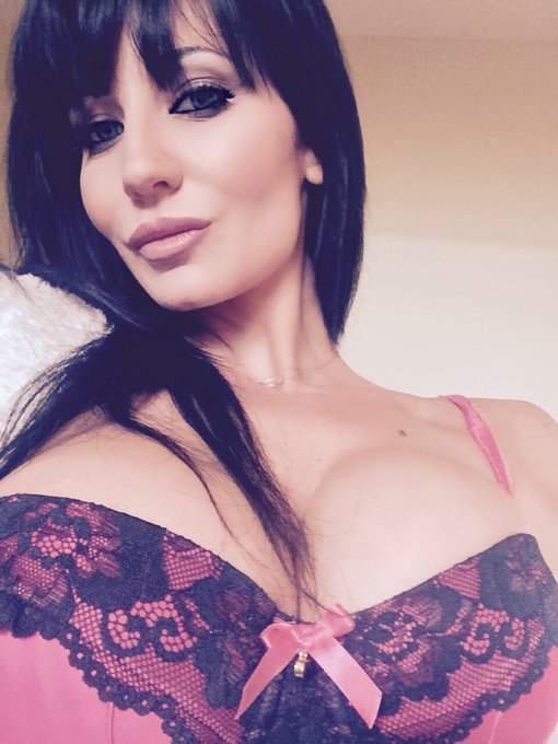 Round 2 tonight boys 😈  10pm on Sky TV  &amp; Freeview at midnight @S66TV taking your naughty calls ❤️😈😈😈<a href="/tag/today"class="tags"><span>#today</span></a>