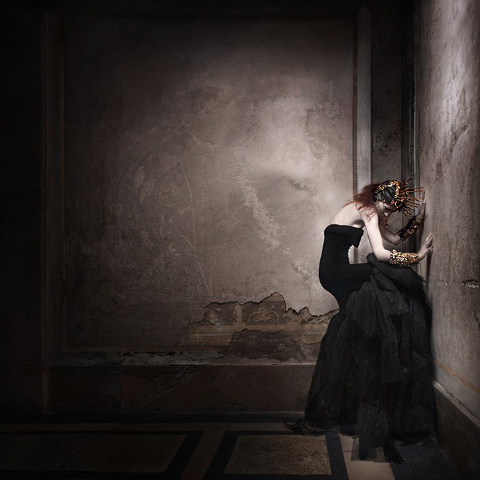 enkil_'s tweet photo. Sylwia Makris – Perturbadora Belleza Onírica #photography #TenYearsBlog #post2012 https://t.co/6EWfvWghHG https://t.co/IEWf61ig9c