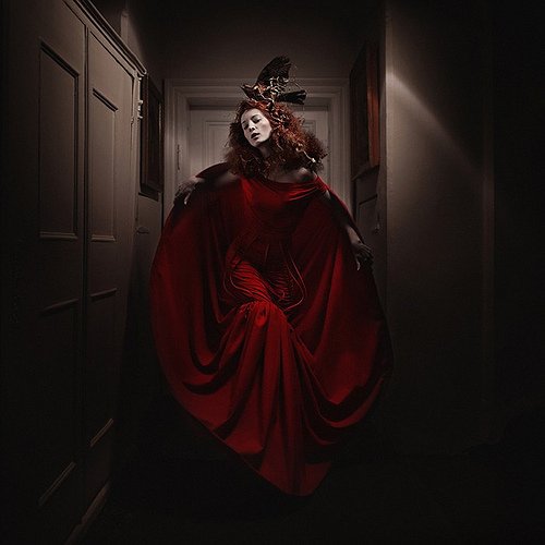 enkil_'s tweet photo. Sylwia Makris – Perturbadora Belleza Onírica #photography #TenYearsBlog #post2012 https://t.co/6EWfvWghHG https://t.co/IEWf61ig9c