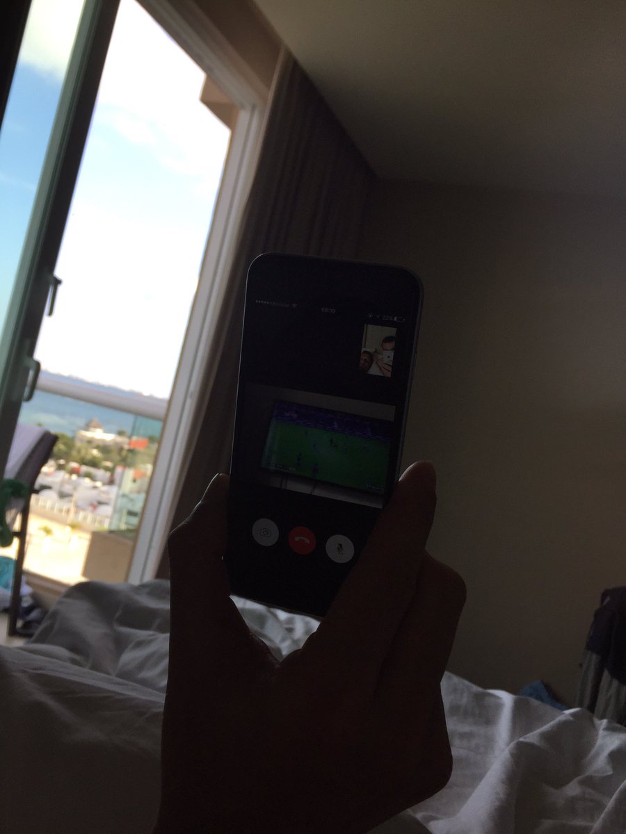 DurantTerry's tweet photo. Mine and @jack3dickson commitment this morning waking up half 6 in the morning watching the football on FaceTime https://t.co/Hhqn2vacTQ