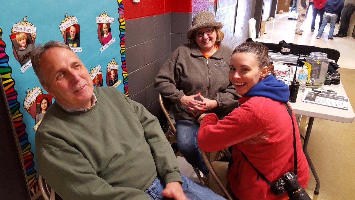 Hoosier47906's tweet image. #O2T2016  ISTA / ISEA Service Project Oakland Elem Lafayette