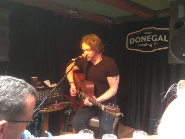 Diceys's tweet photo. Looking forward to some blues tonight 10.30 @markblackmusic @DonegalBrewing #bluesLIVE #irishcraftbeer https://t.co/gYrGCFQC2S