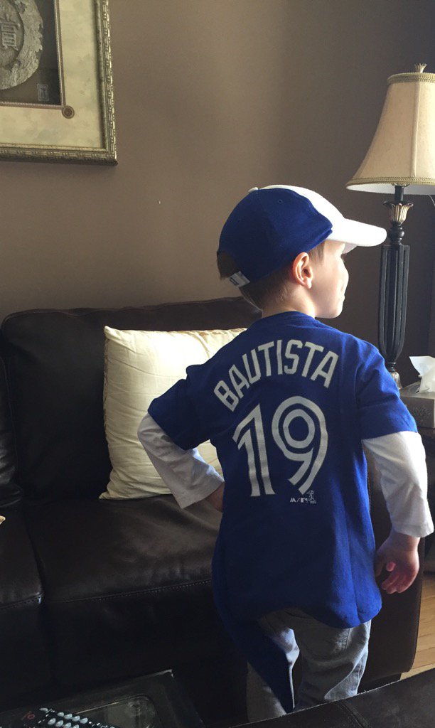 GauthierAdam's tweet photo. Waiting for HR #3 @JoeyBats19 https://t.co/055fiES8s1