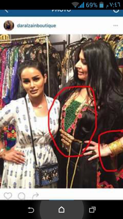 DhemEnas's tweet photo. #لا_لسرقة_تراث_ليبيا 
مصممة خليجية ادعت أن القصبة و الأساور من تصميمها و هي من التراث الليبي. https://t.co/CliL44F813