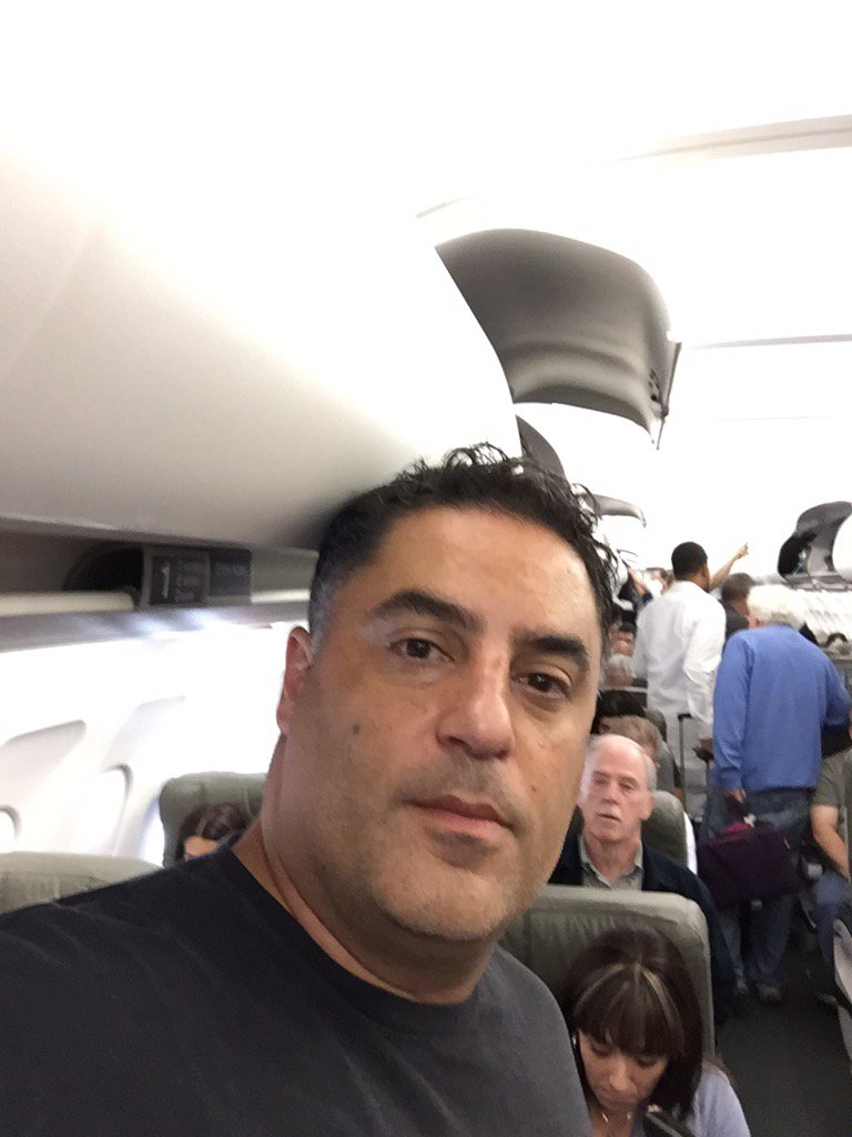 Cenk Uygur on Twitter "cenkonaplane https//t.co/7LhYSZBXq9"