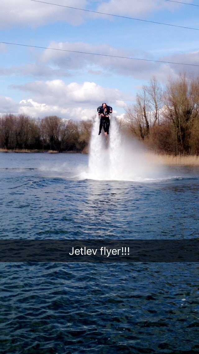 JuStRoWaNs's tweet photo. Had such an amazing time @UKJetLevFlyer 😇😍 https://t.co/mbmGFJnyL3