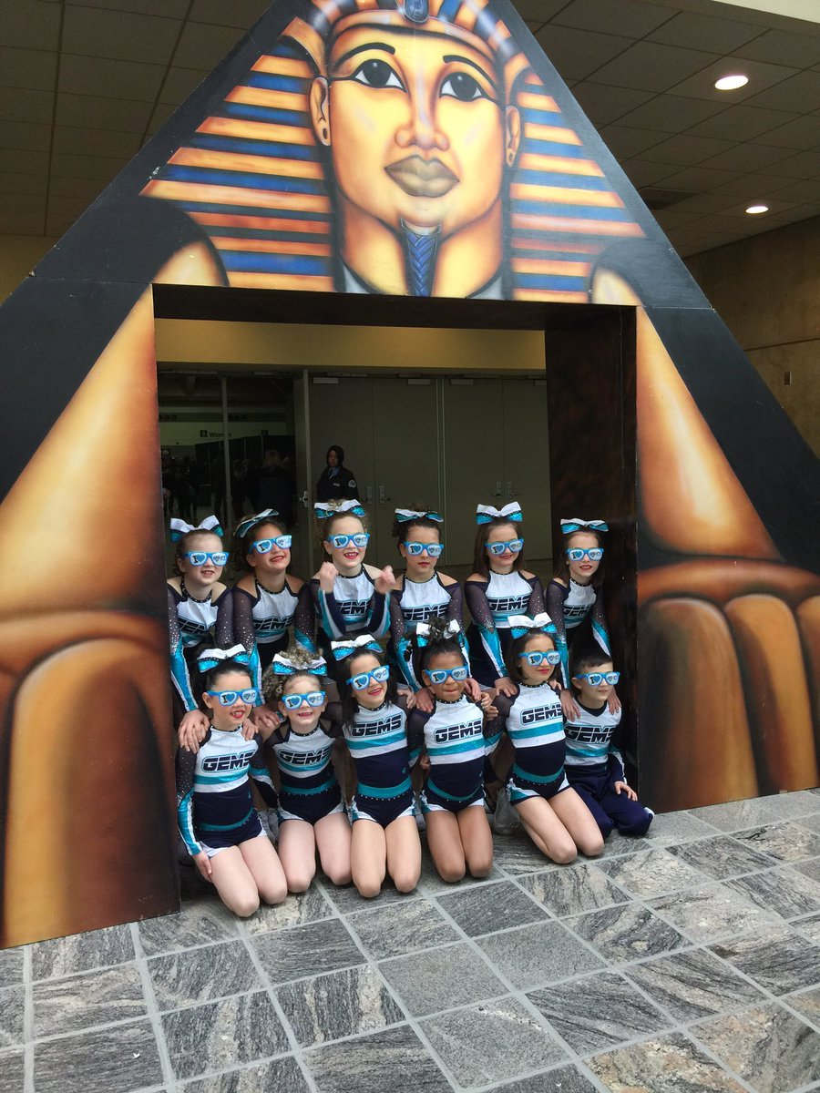wallstmom's tweet photo. Great work Mini Ice! #ascbaltimore #luckyseason13 #miniice #gemscheerstars https://t.co/B35U1iVwAD