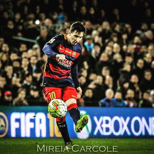 PlayersFCB's tweet photo. Min.1 Comienza el partido | Kick-Off https://t.co/0lWUe788bB