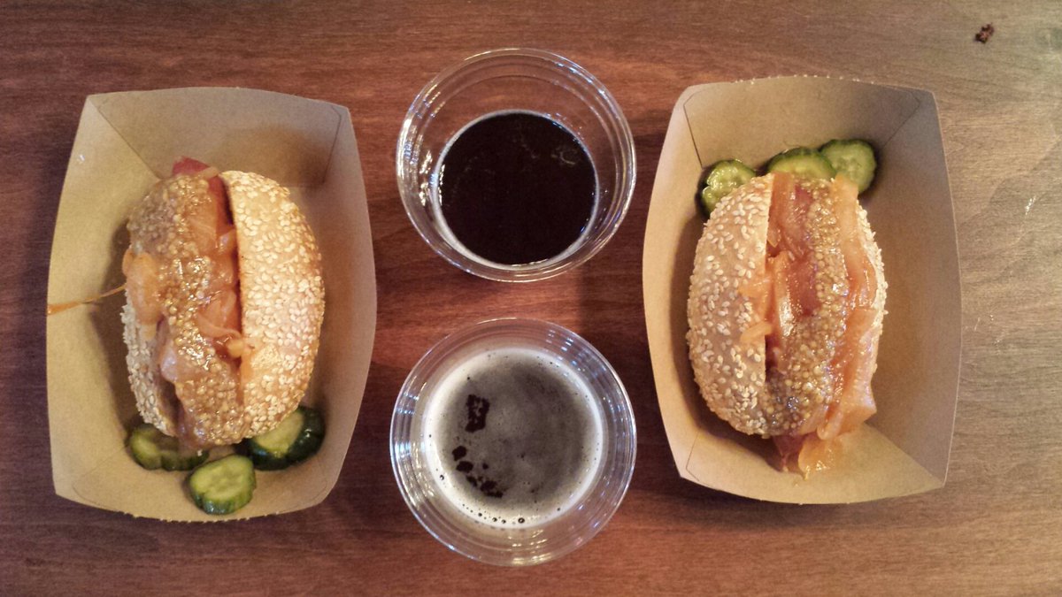 DishntheKitchen's tweet photo. @SelkirkGrille Always one of my fave stops on #culinairehunt #teamnastybits #housemade @BigRockBrewery #dubbelbock https://t.co/XrS9AOEemH