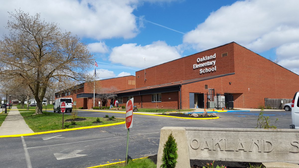 Hoosier47906's tweet image. #O2T2016  ISTA / ISEA Service Project Oakland Elem Lafayette