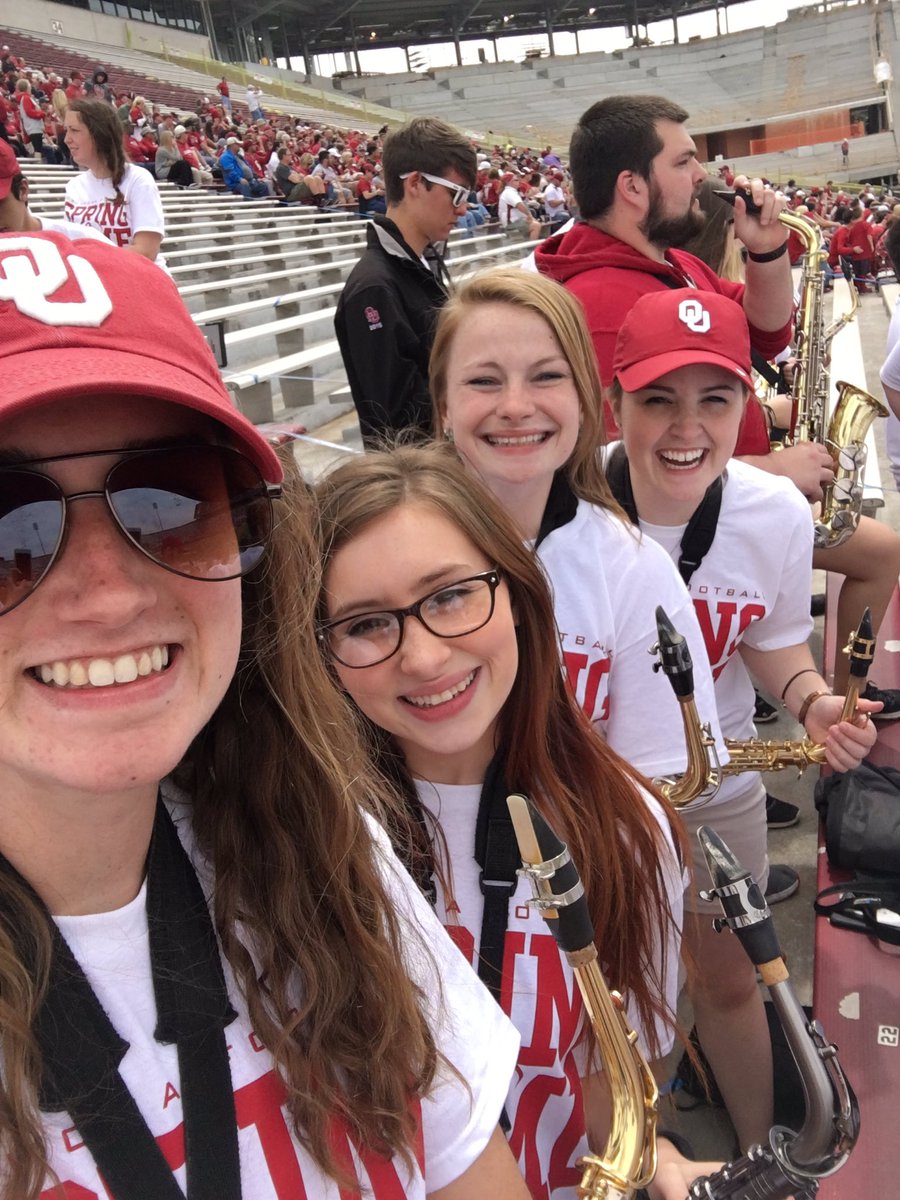 shelby_t's tweet image. So happy to be back at Owen Field for some @OU_Football with @OU_ThePRIDE! #SpringGame2016