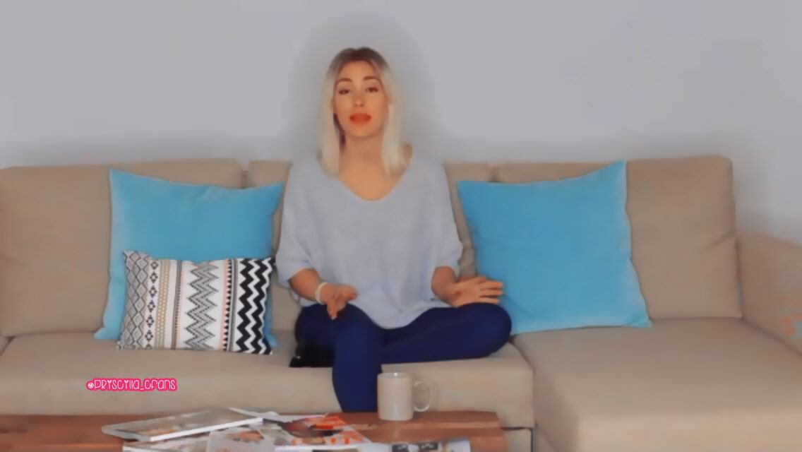 Priscila_CFans's tweet photo. @PrisciHern en su vídeo de hoy sobre la motivación ✌🏼 https://t.co/6oxkSbpfvN
