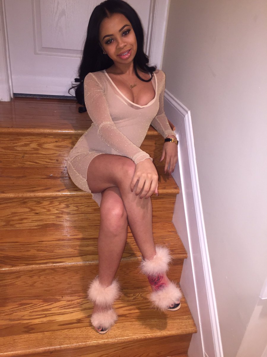 sydlovesthehoes's tweet photo. 19 years later.. #BirthdayBehavior https://t.co/NhWtkF1Obk