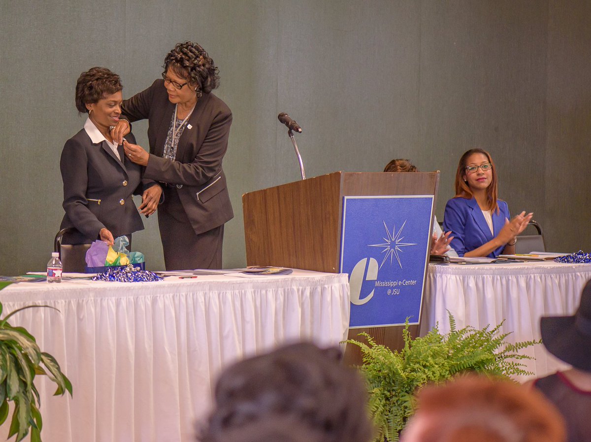 thecoolprof1's tweet image. Dr. Elayne Anthony and FCC Commissioner Clyburn at Jackson State University this pas week. #SJMSConference2016