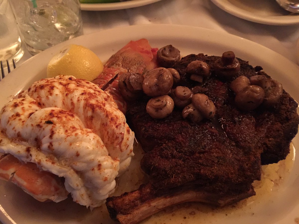 Stokesboy's tweet image. I'm loving my dinner @Gibsons Chicago!