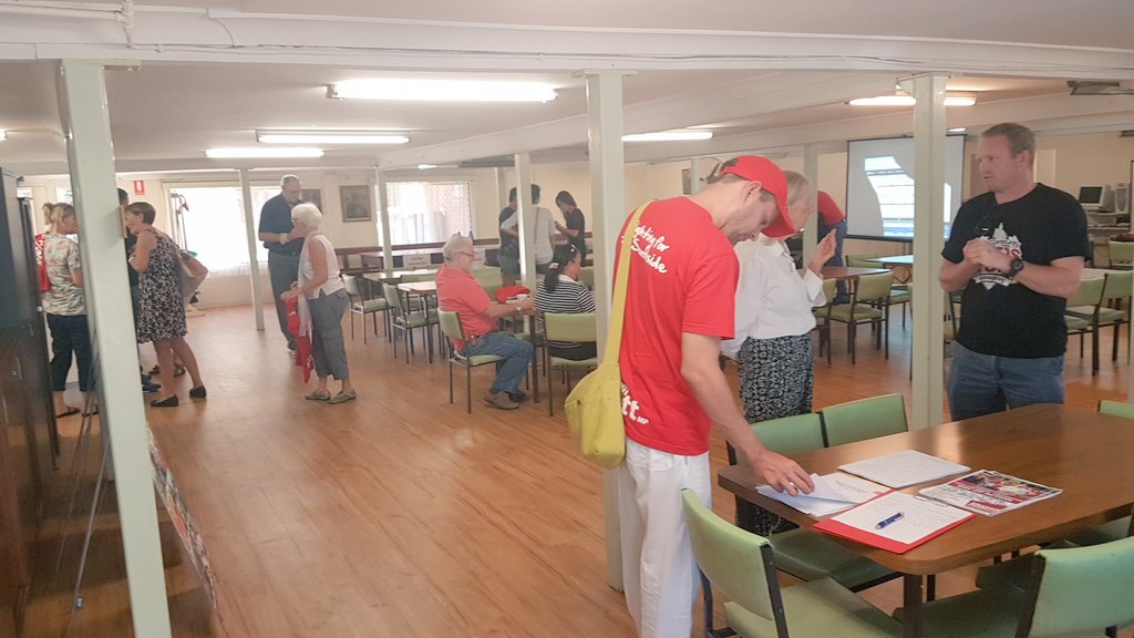 MoretonALP's tweet photo. The room is filling with people & anticipation for the campaign briefing & training. #JoinGP #Moreton https://t.co/M4RlsAwnIb