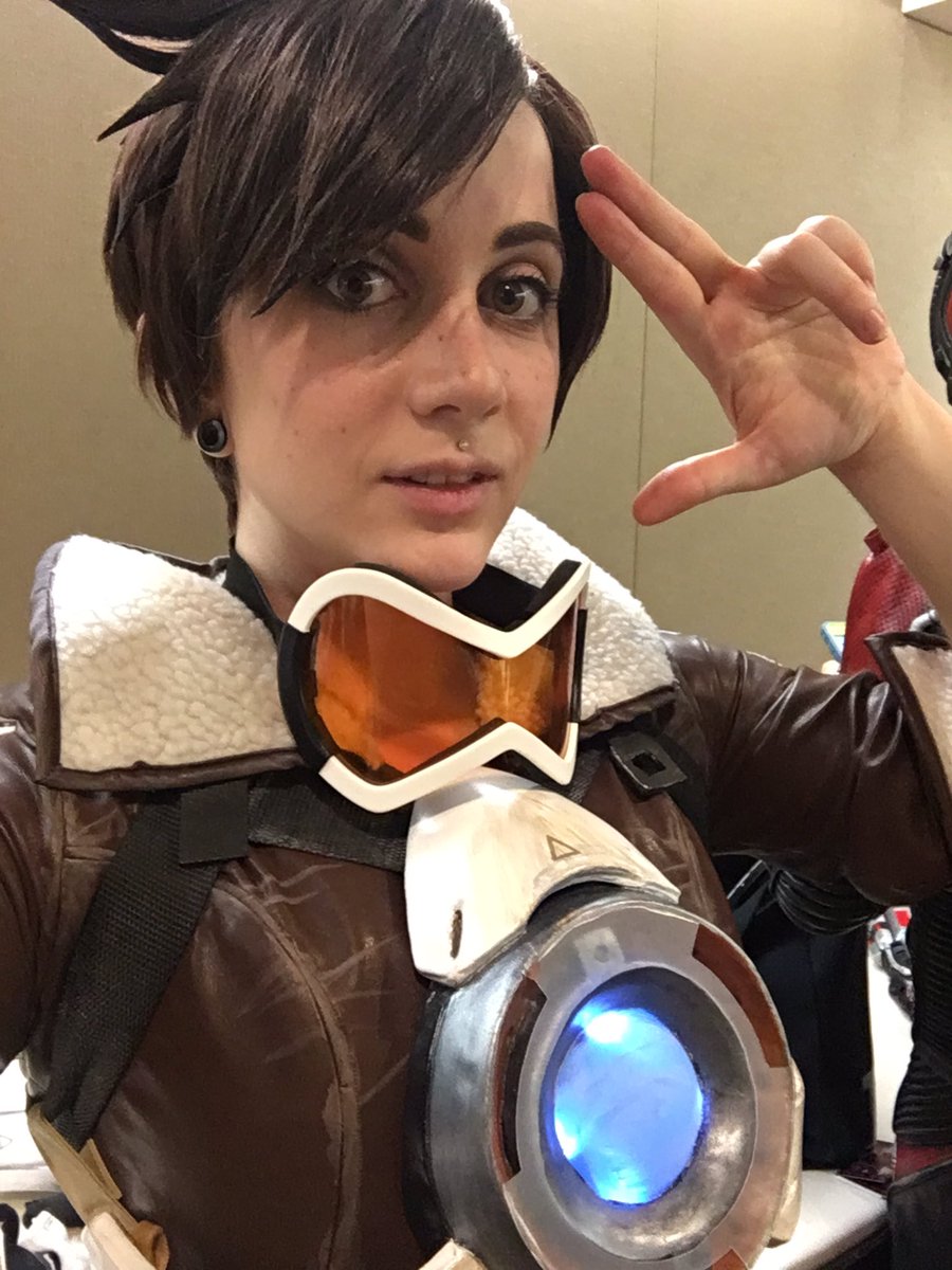 sirena pax west on twitter in tracer no goggles on my face