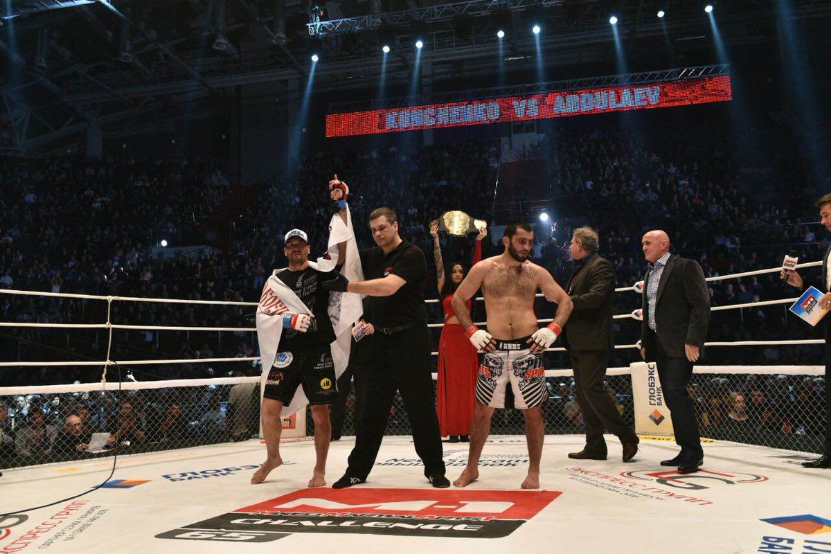 M1GlobalNews's tweet photo. Alexey #Kunchenko is #TheNew M-1 Welterweight #champion! The main event is ahead! Join us: https://t.co/sWsYzjDfOj https://t.co/W4LKZCDqCm