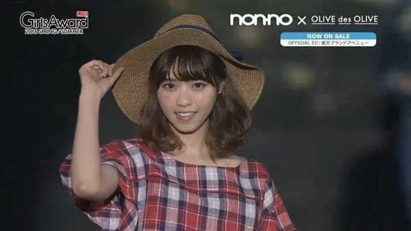 ceotipn's tweet photo. やっと見つけました。GirlsAward 2016 動画と画像
#西野七瀬
#齋藤飛鳥
#バナナマン

GirlsAward 乃木坂46と欅坂46 動画と画像まとめ
https://t.co/JRNgaIXHhe https://t.co/7igQiCtjky