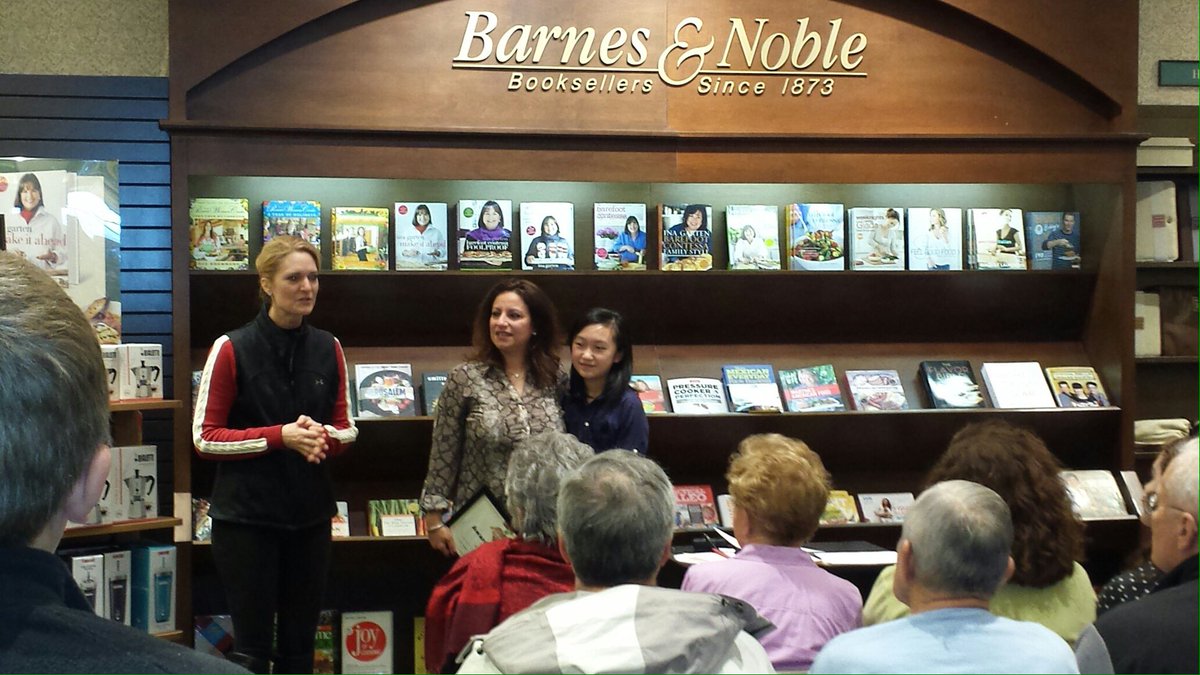 Barnes and noble essay contest