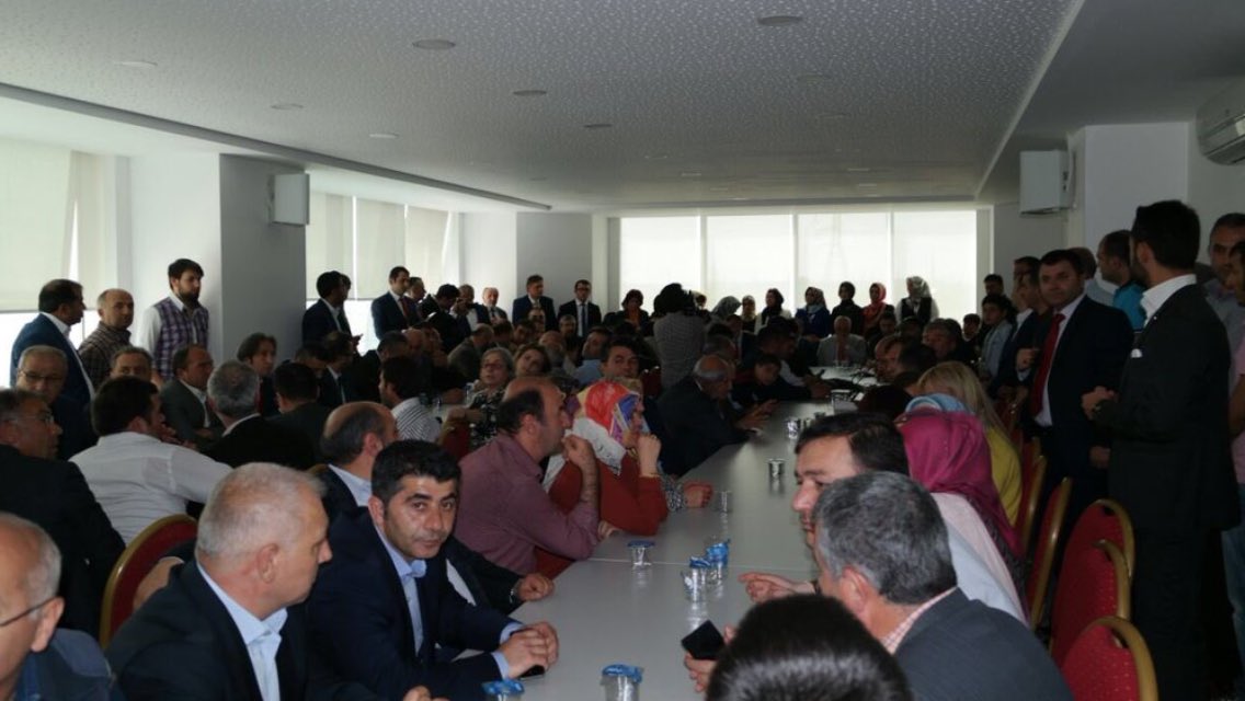 mehmetsalihun's tweet photo. Genel Merkezimiz @tokkon_ Konfederasyonumuzun Bugunlere gelmesinde emegi olan İst Mv @HARUNKARACA1 Çok Tsk ediyoruz https://t.co/1n8ryipWra