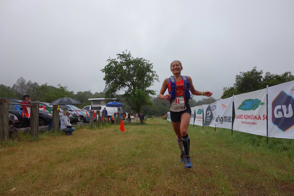 iRunFar's tweet photo. YiOu Wang (Bay Birds Racing) wins the 2016 Lake Sonoma 50 Mile in 7:14:45. #LS50 https://t.co/jxIwdHzUui